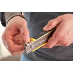 Stanley Cuttermesser FatMax18 Mm Mit Magazin Schwarz-Gelb -Heimwerkzeuge 104279 2012 010481 A2