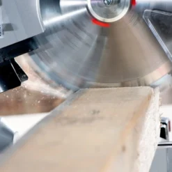 Metabo Zug- & Kappsäge KGS 216 M Set Inkl. 2 Hartmetall-Sägeblättern 1.200 W -Heimwerkzeuge 3492493 CU05