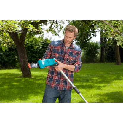 Gardena Elektro-Teleskopsäge TCS 720/20 2 Gardena Elektro-Teleskopsäge TCS 720/20 – Bild 2