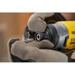 Stanley 18 V Akku-Schlagschrauber V20 SFMCF810B Basis Solo -Heimwerkzeuge 763474 2012 313