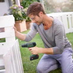 Bosch 18 V Akkuschrauber UniversalDrill 18V Inkl. 2,5 Ah Akku, Mit Koffer -Heimwerkzeuge 8716417 A05